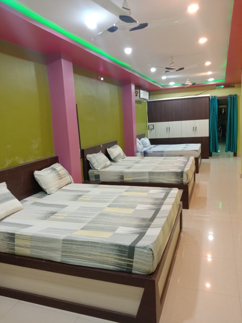 Room image description